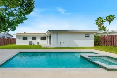 1520 NE 14th Ter, Fort Lauderdale: photo 1 of 16
