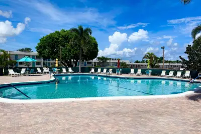 2840 Lake Osborne Dr #205, Lake Worth: photo 1 of 32