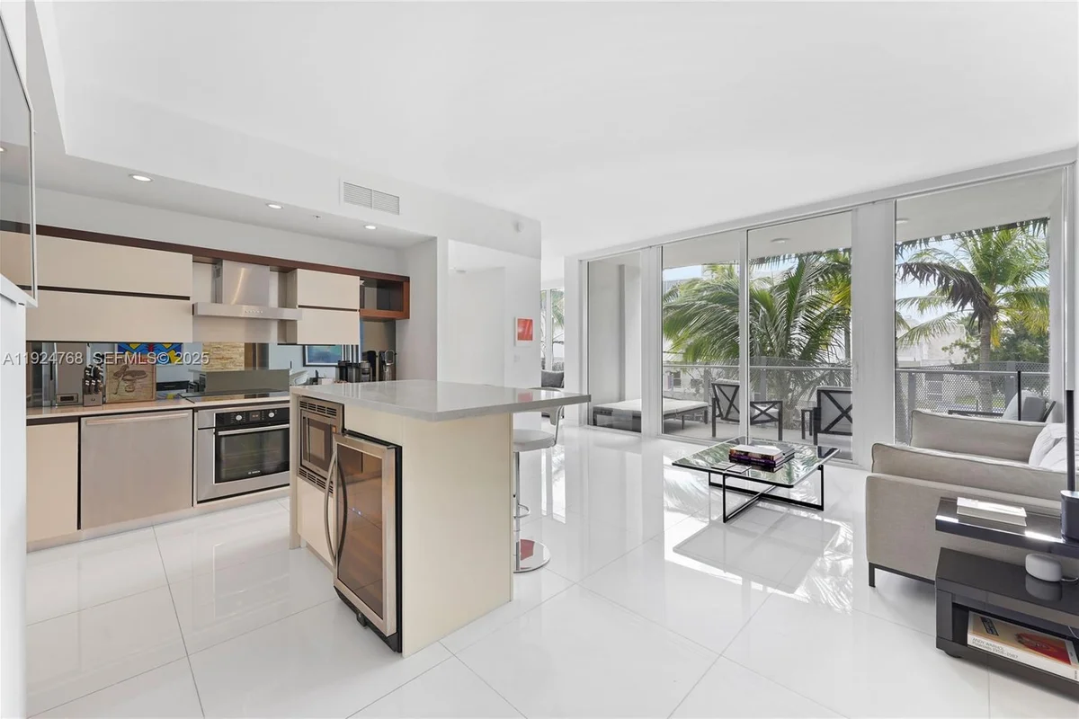 2100 Park Ave #201, Miami Beach: photo 1 of 22