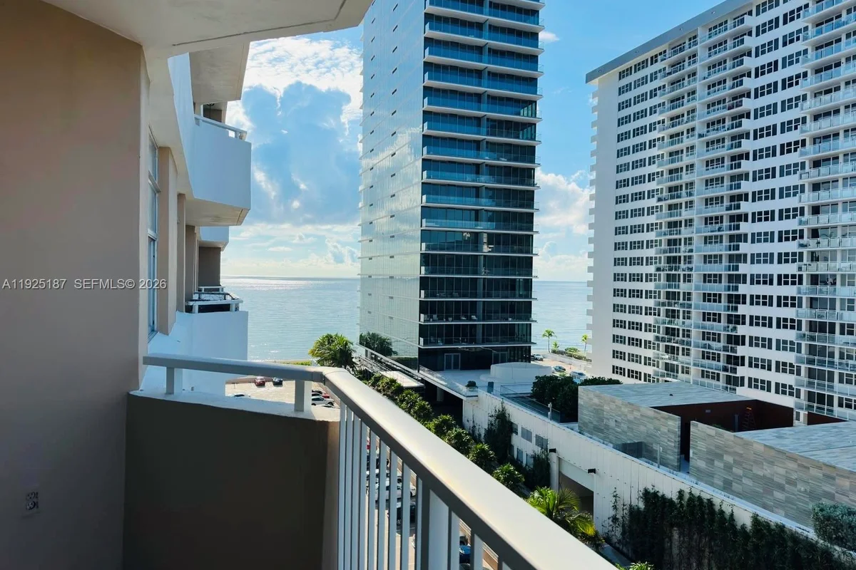 1980 S Ocean Dr #8N, Hallandale Beach: photo 1 of 18
