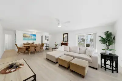 1450 N Riverside Dr #201, Pompano Beach: photo 1 of 30