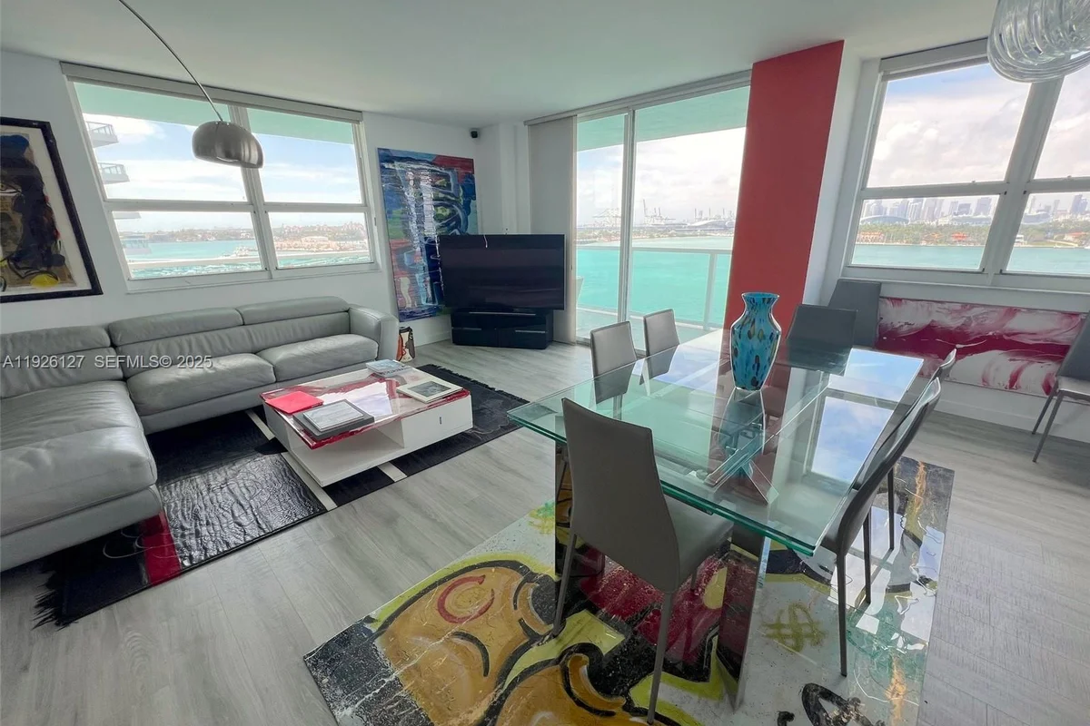 650 West Ave #1001, Miami Beach: photo 1 of 37