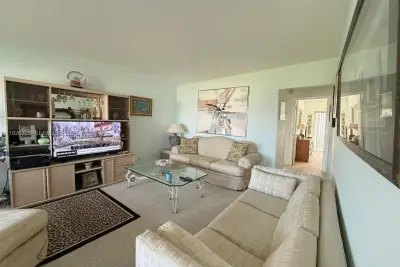 90 Easthampton D, West Palm Beach: photo 1 of 17