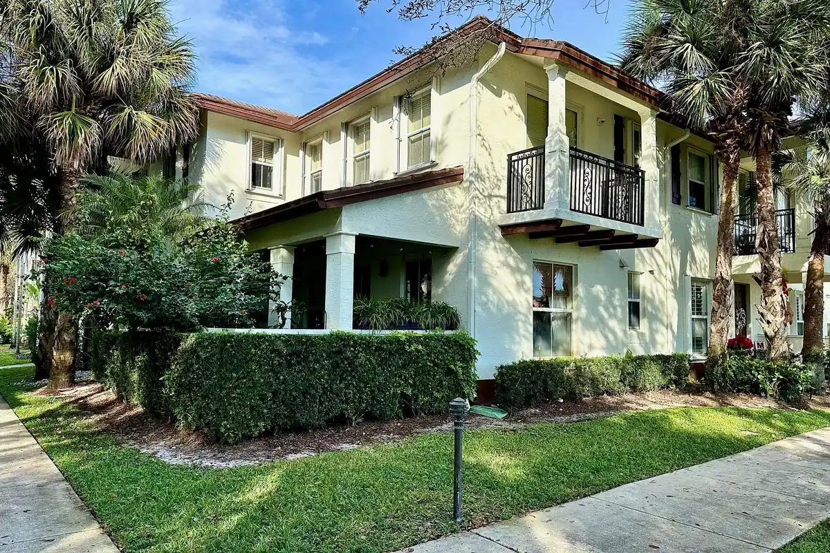 4720 Mimosa Pl #905, Coconut Creek: photo 1 of 17