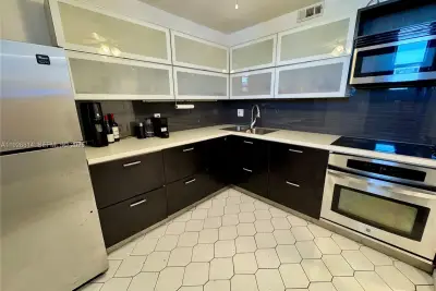 3660 NE 166th St #812, North Miami Beach: photo 1 of 46