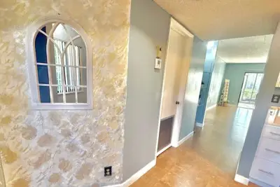 2202 S Cypress Bend Dr #101, Pompano Beach: photo 1 of 36