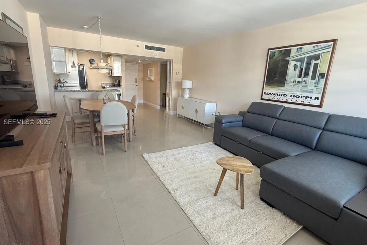 100 Lincoln Rd #1108, Miami Beach: photo 1 of 26