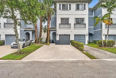 3523 NW 14th Ct, Lauderhill: photo 1 of 1