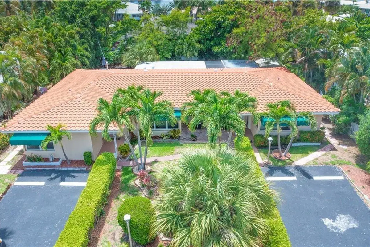 2613-2615 NE 33rd Ave, Fort Lauderdale: photo 1 of 38