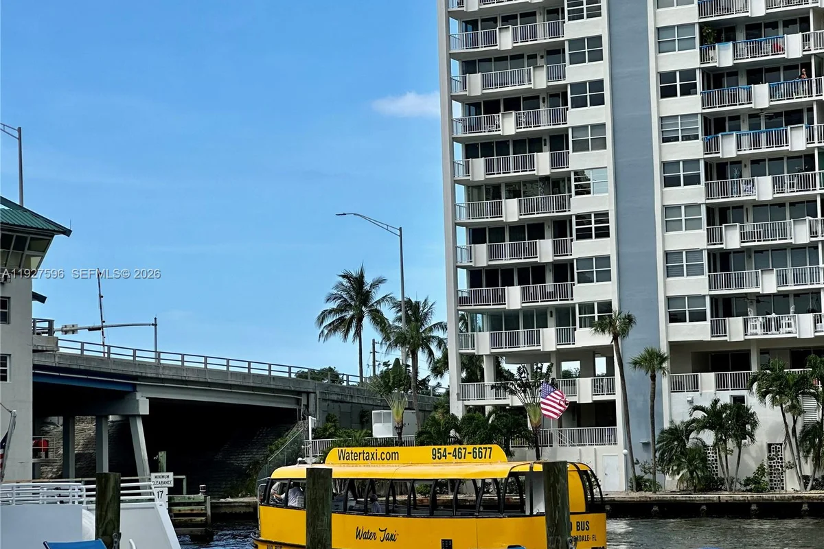 2670 E Sunrise Blvd #311, Fort Lauderdale: photo 1 of 20