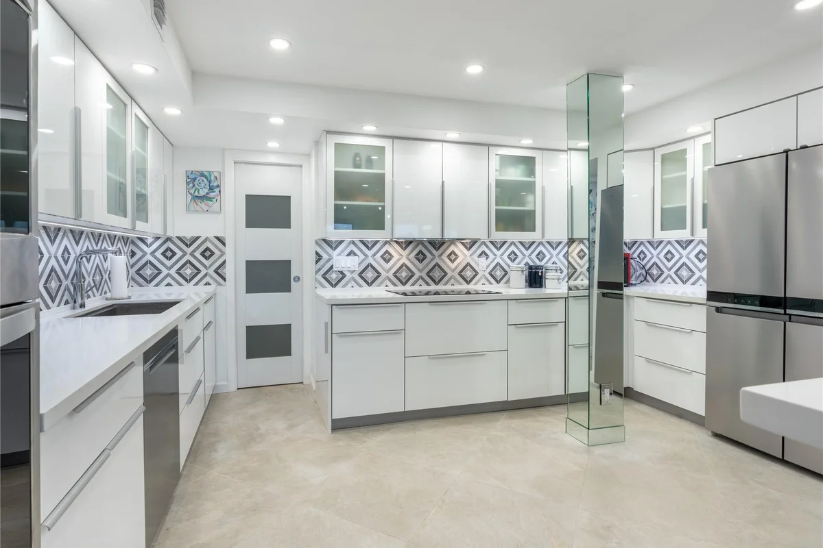 2850 N Palm Aire Dr #601, Pompano Beach: photo 1 of 41