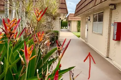 293 Seville M, Delray Beach: photo 1 of 32