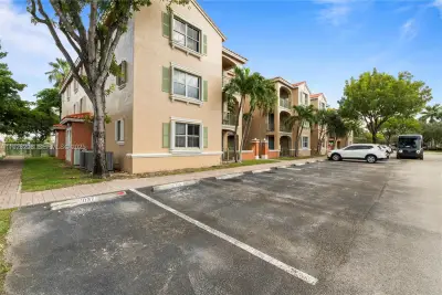 6500 NW 114th Ave #1032, Doral: photo 1 of 38