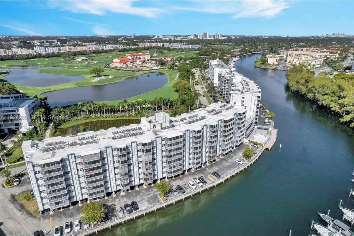 200 Diplomat Pkwy #729, Hallandale Beach: photo 1 of 30