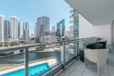 92 SW 3rd St #1512, Miami: photo 1 of 14