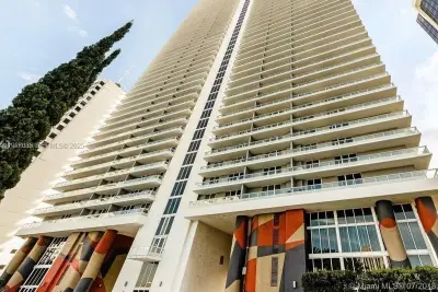 50 Biscayne Blvd #1703, Miami: photo 1 of 34