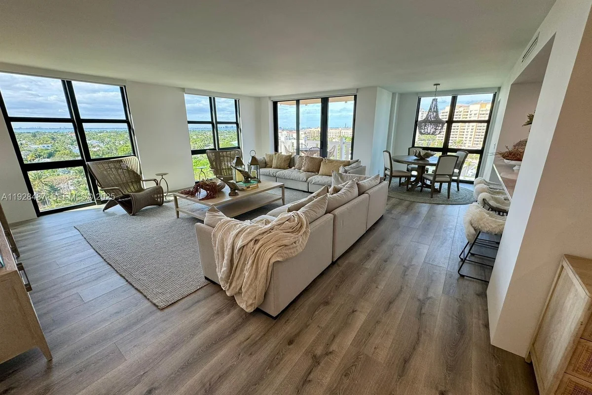 1121 Crandon Blvd #E1001, Key Biscayne: photo 1 of 40