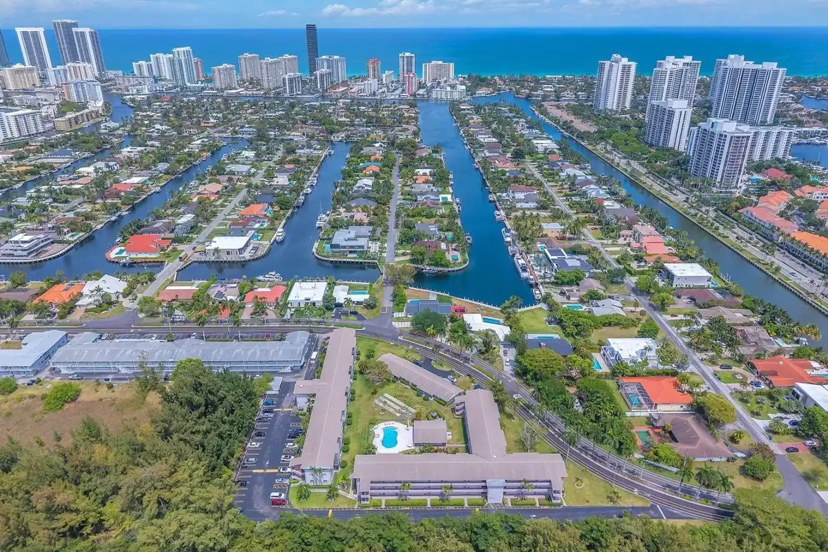 700 Layne Blvd #301, Hallandale Beach: photo 1 of 53