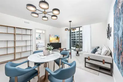 1000 Brickell Plz #4005, Miami: photo 1 of 33