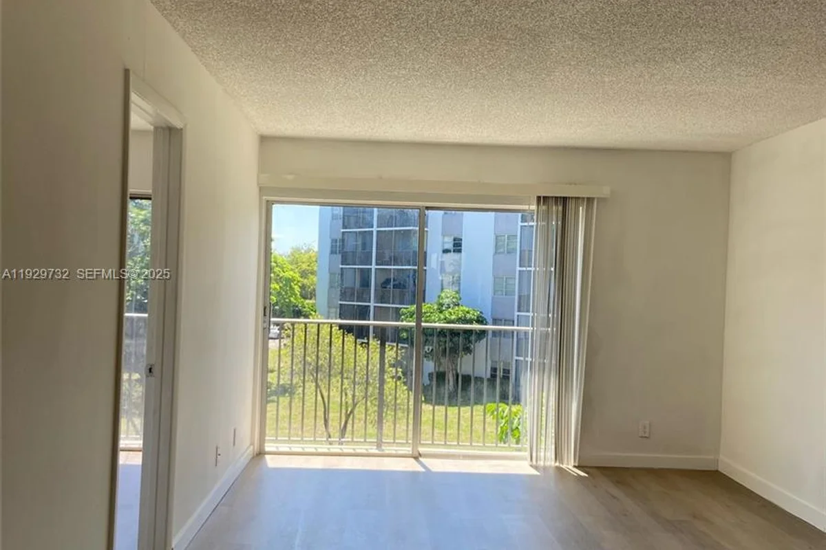 8740 N Sherman Cir #305, Miramar: photo 1 of 20