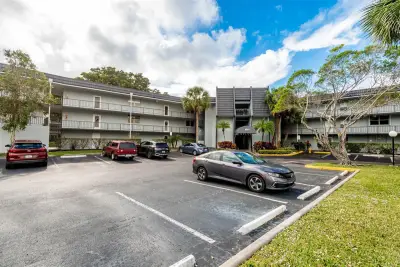 9351 Lime Bay Blvd #207, Tamarac: photo 1 of 27