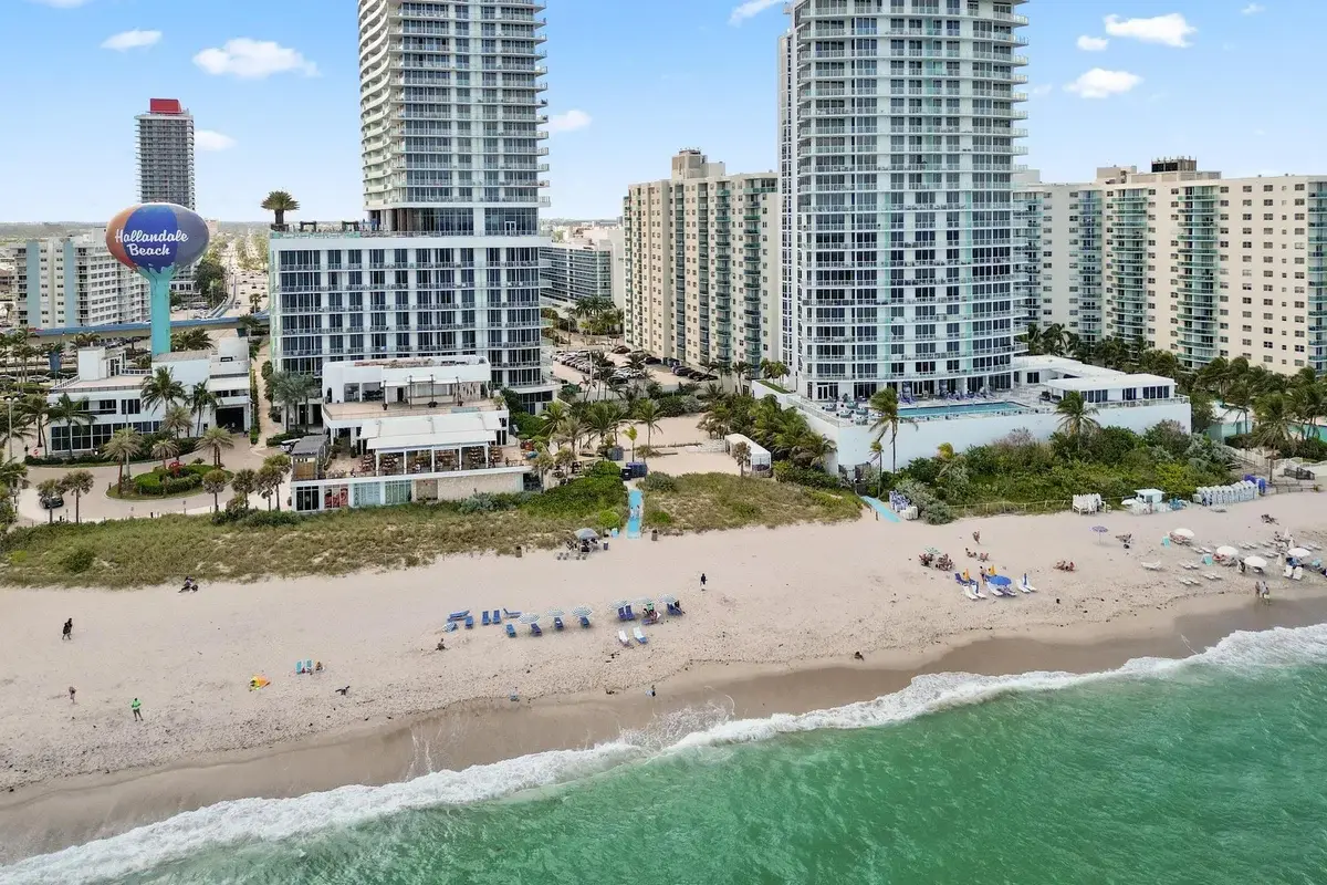 4001 S Ocean Dr #14D, Hollywood: photo 1 of 24