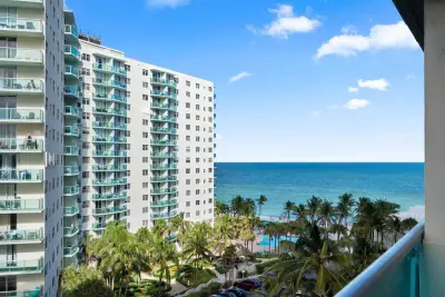 4001 S Ocean Dr #8E, Hollywood: photo 1 of 23