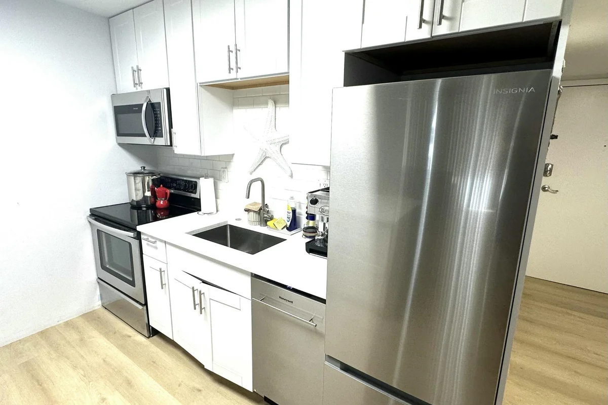 3540 S Ocean Blvd #409, South Palm Beach: photo 1 of 28