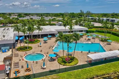 25 Saxony #A, Delray Beach: photo 1 of 25