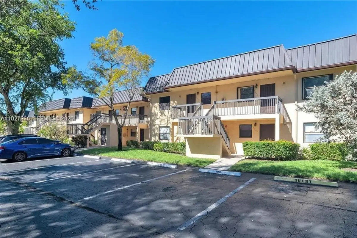 9173 NW 1st Ct #202, Pembroke Pines: photo 1 of 17