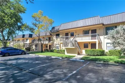 9173 NW 1st Ct #202, Pembroke Pines: photo 1 of 17