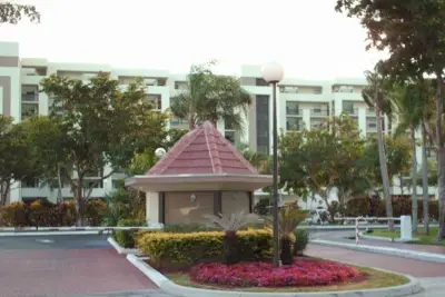 7050 NW 44th St #506, Lauderhill: photo 1 of 2