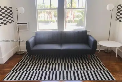 1611 Michigan Ave #21, Miami Beach: photo 1 of 6