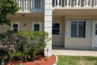 2115 NE 42nd Ct #104N, Lighthouse Point: photo 1 of 16