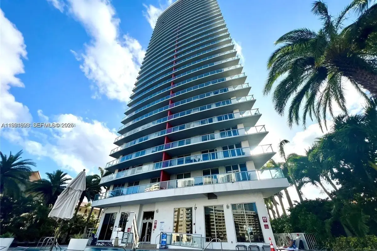 2602 E Hallandale Beach Blvd #R3010, Hallandale Beach: photo 1 of 10