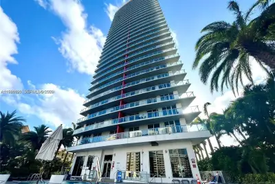 2602 E Hallandale Beach Blvd #R3010, Hallandale Beach: photo 1 of 10