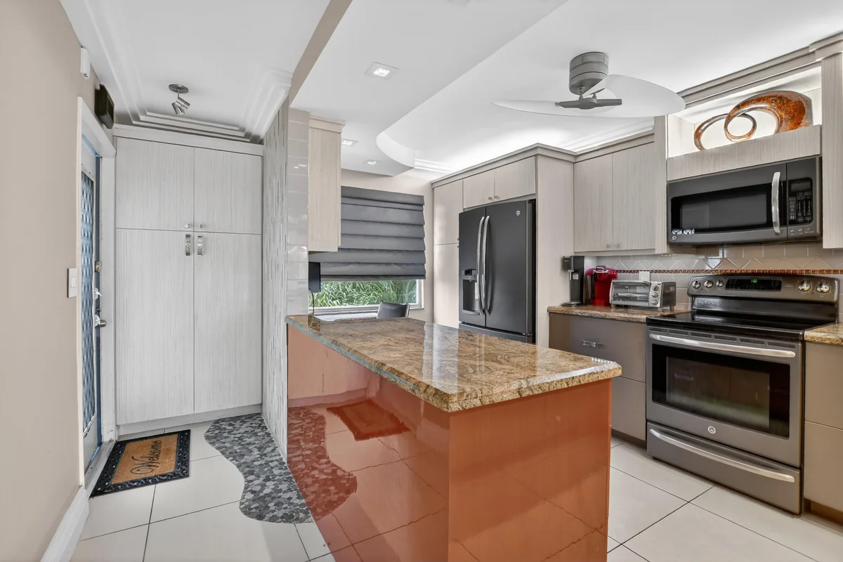 3080 Yarmouth D, Boca Raton: photo 1 of 83