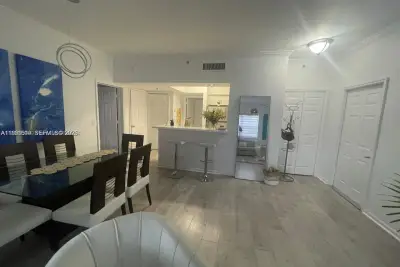 3105 NE 184th St #7202, Aventura: photo 1 of 21