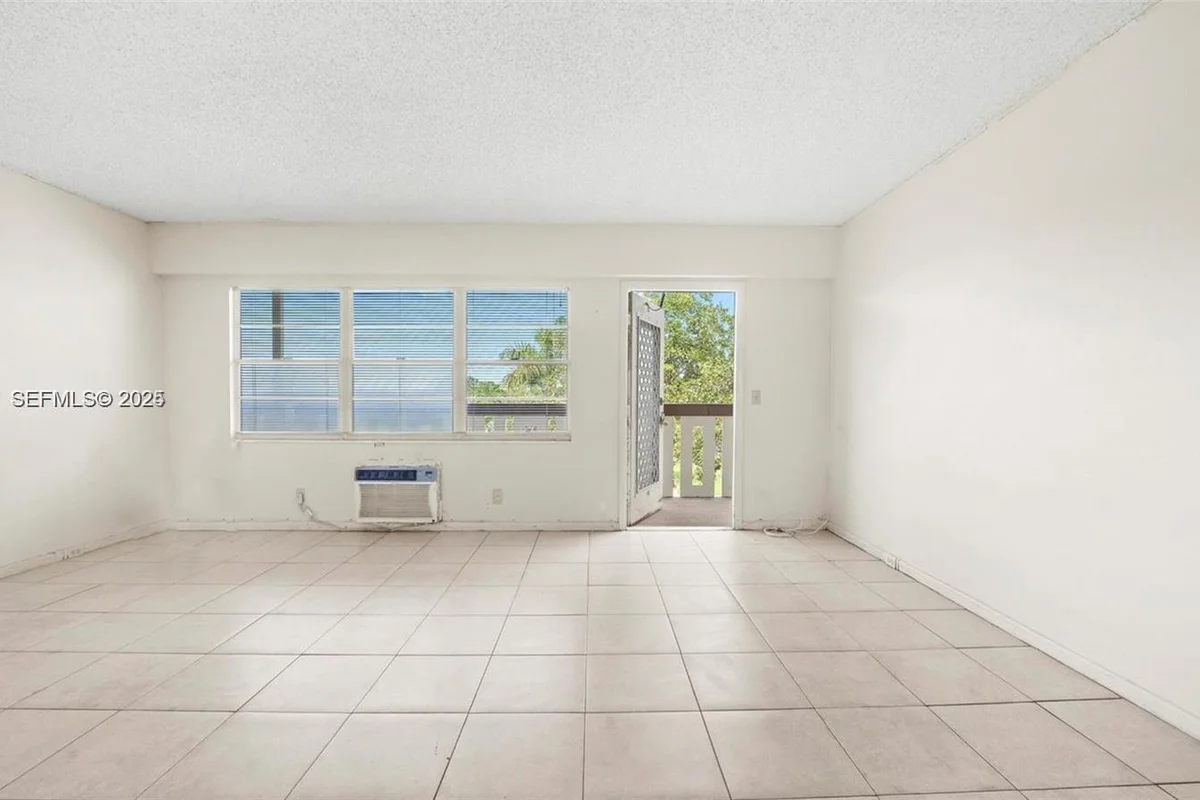79 Suffolk B, Boca Raton: photo 1 of 10