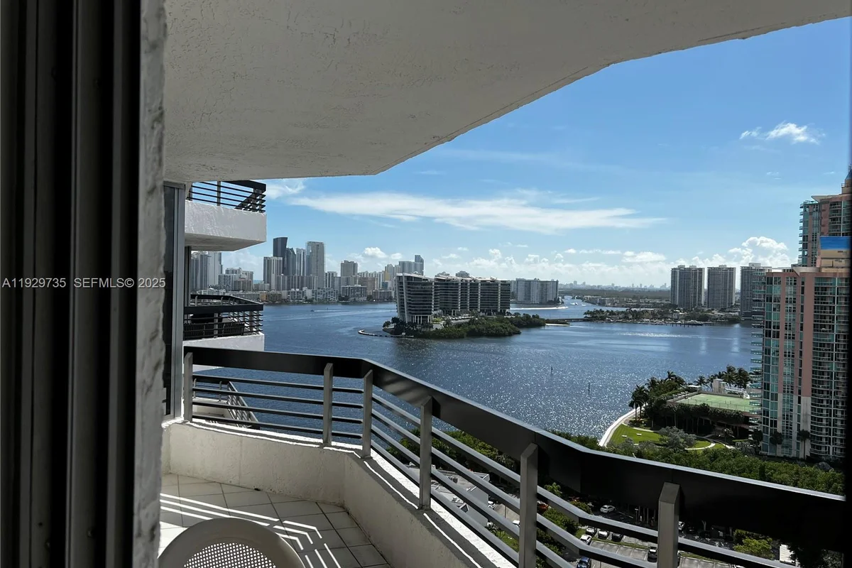 3400 NE 192nd St #2102, Aventura: photo 1 of 21