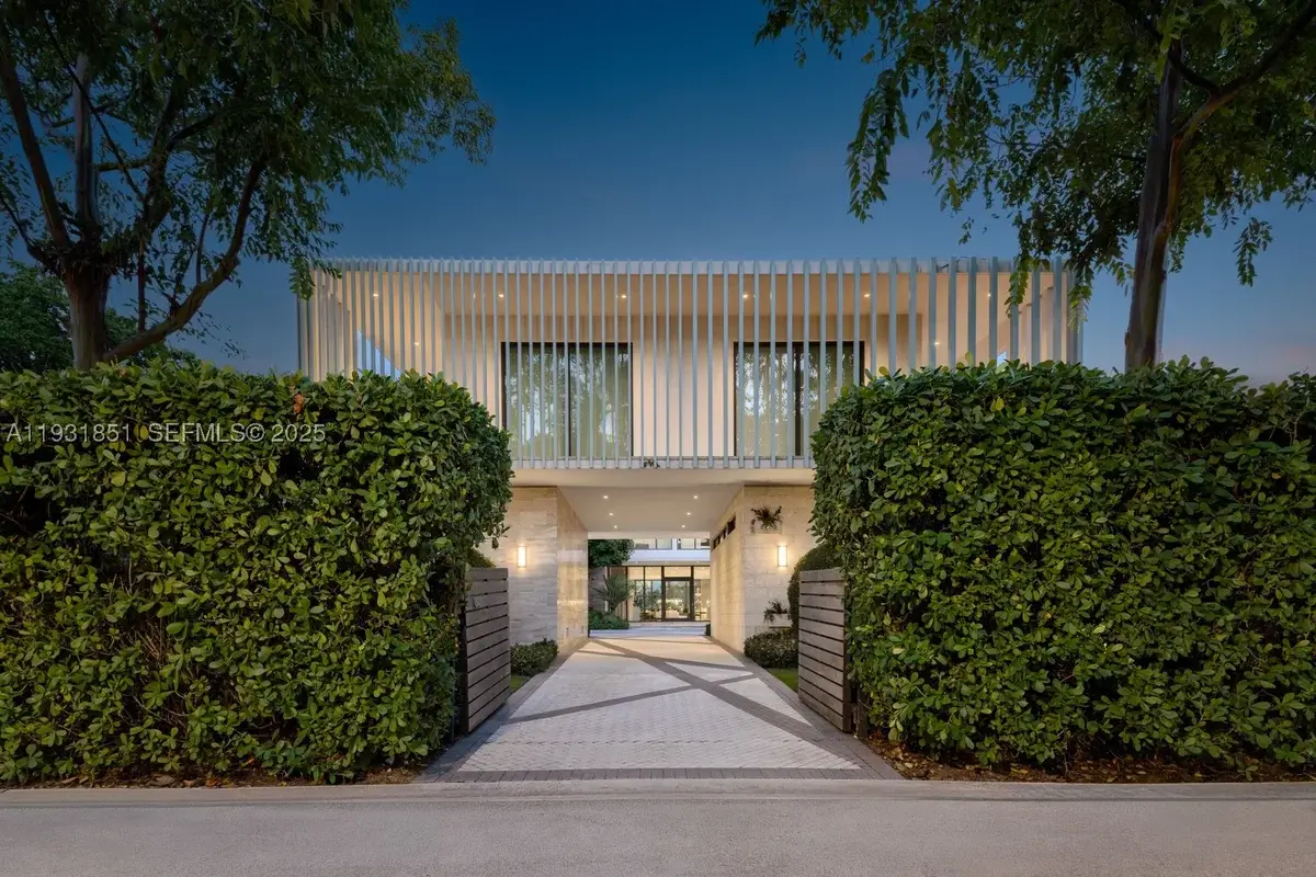 6411 Allison Rd, Miami Beach: photo 1 of 51
