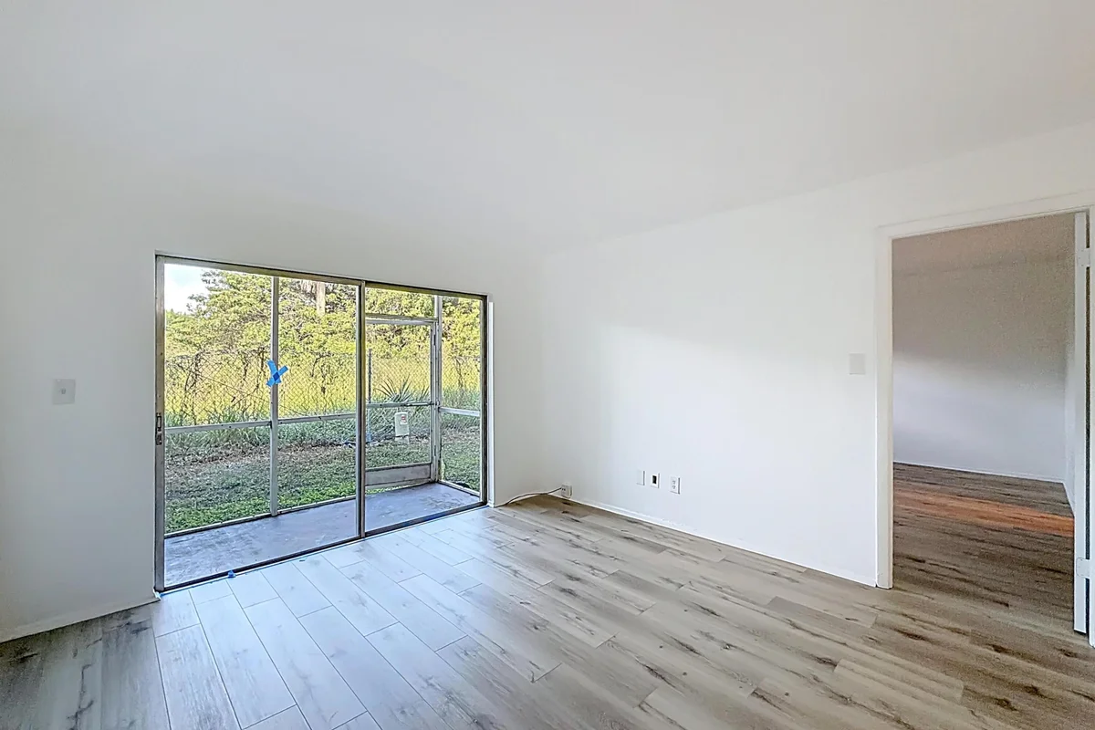 961 NW 45th St #3, Deerfield Beach: photo 1 of 30