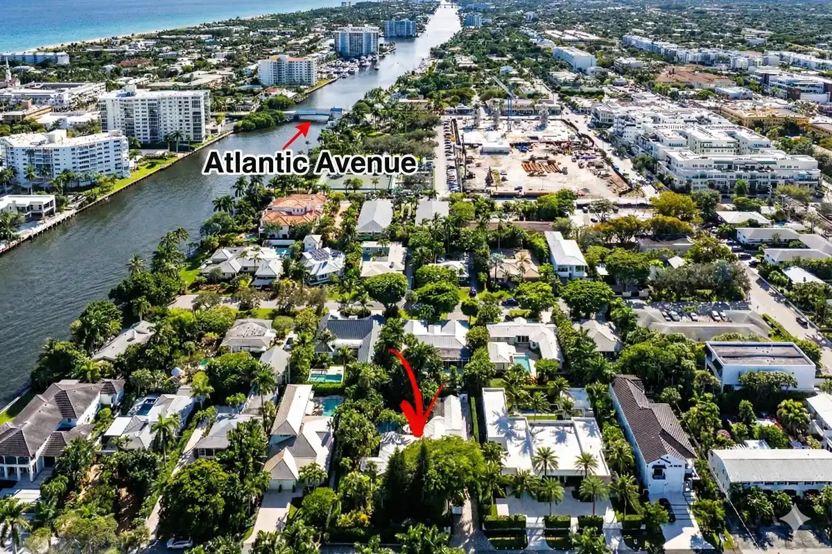 802 NE 2nd St, Delray Beach: photo 1 of 52