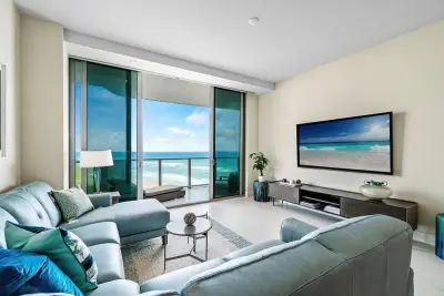 3100 N Ocean Dr #H1602, Riviera Beach: photo 1 of 46