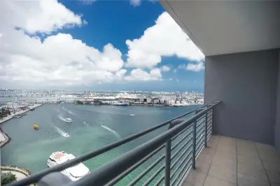 335 S Biscayne Blvd #2710, Miami: photo 1 of 63