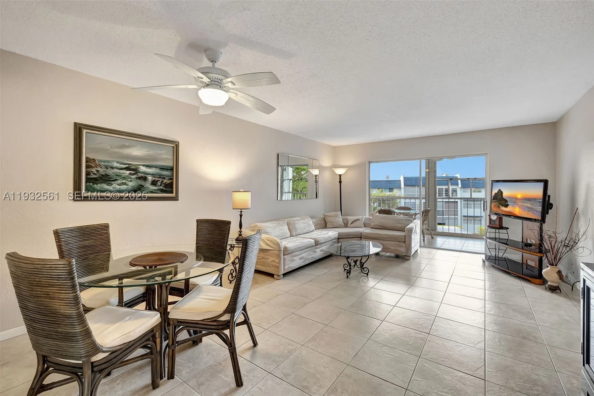 7897 Golf Cir Dr #309, Margate: photo 1 of 29