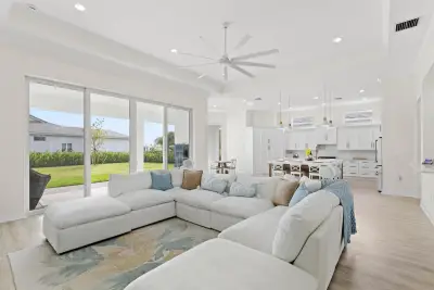 14952 Woodlot Ct, Westlake: photo 1 of 71