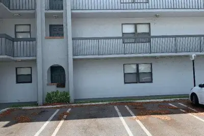 2050 N Congress Ave #301, West Palm Beach: photo 1 of 9