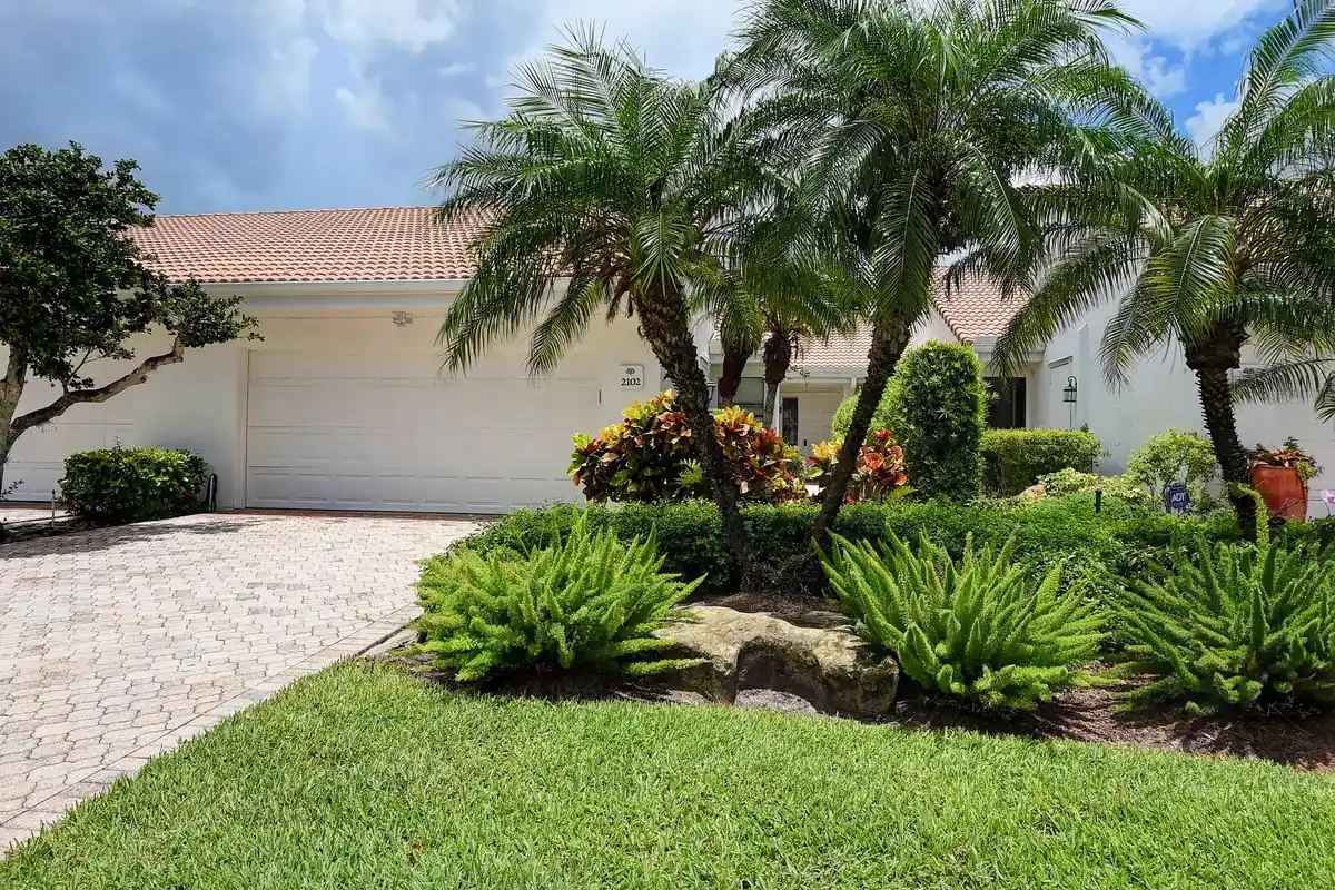 19550 Sawgrass Dr #2102, Boca Raton: photo 1 of 76