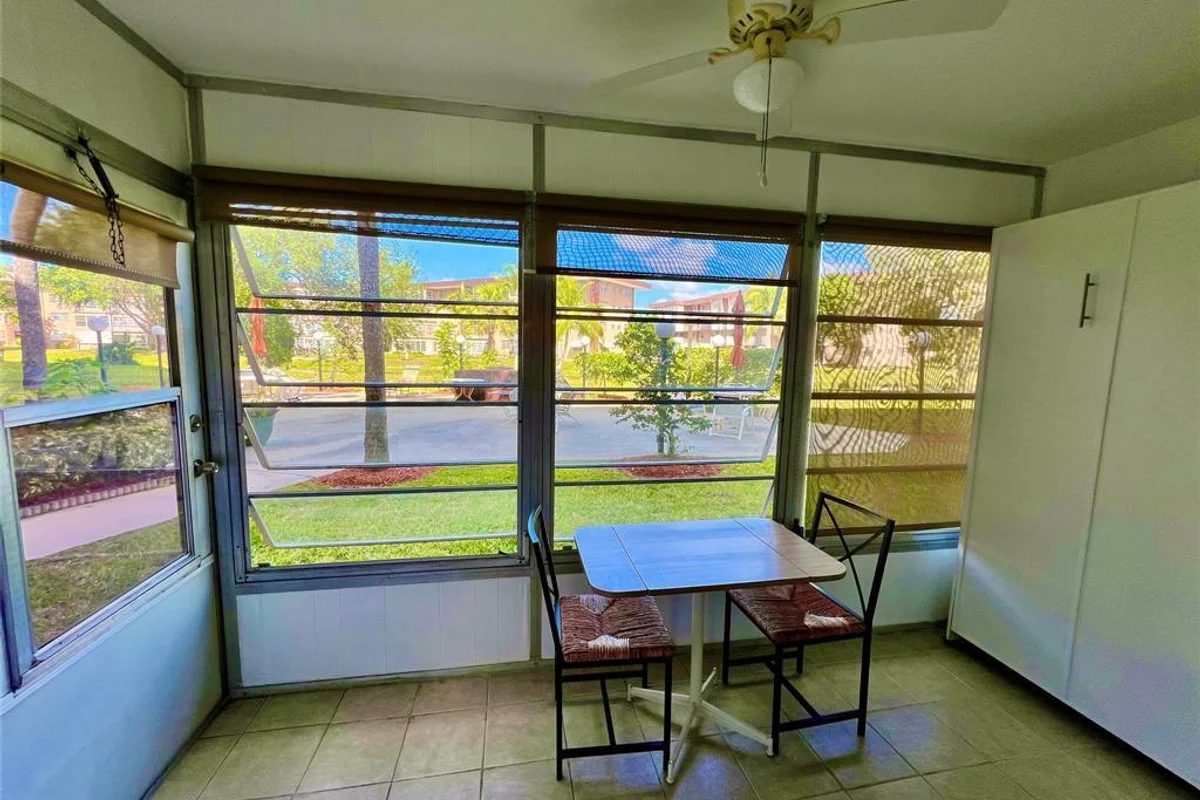2800 NW 47th Ter #106b, Lauderdale Lakes: photo 1 of 47
